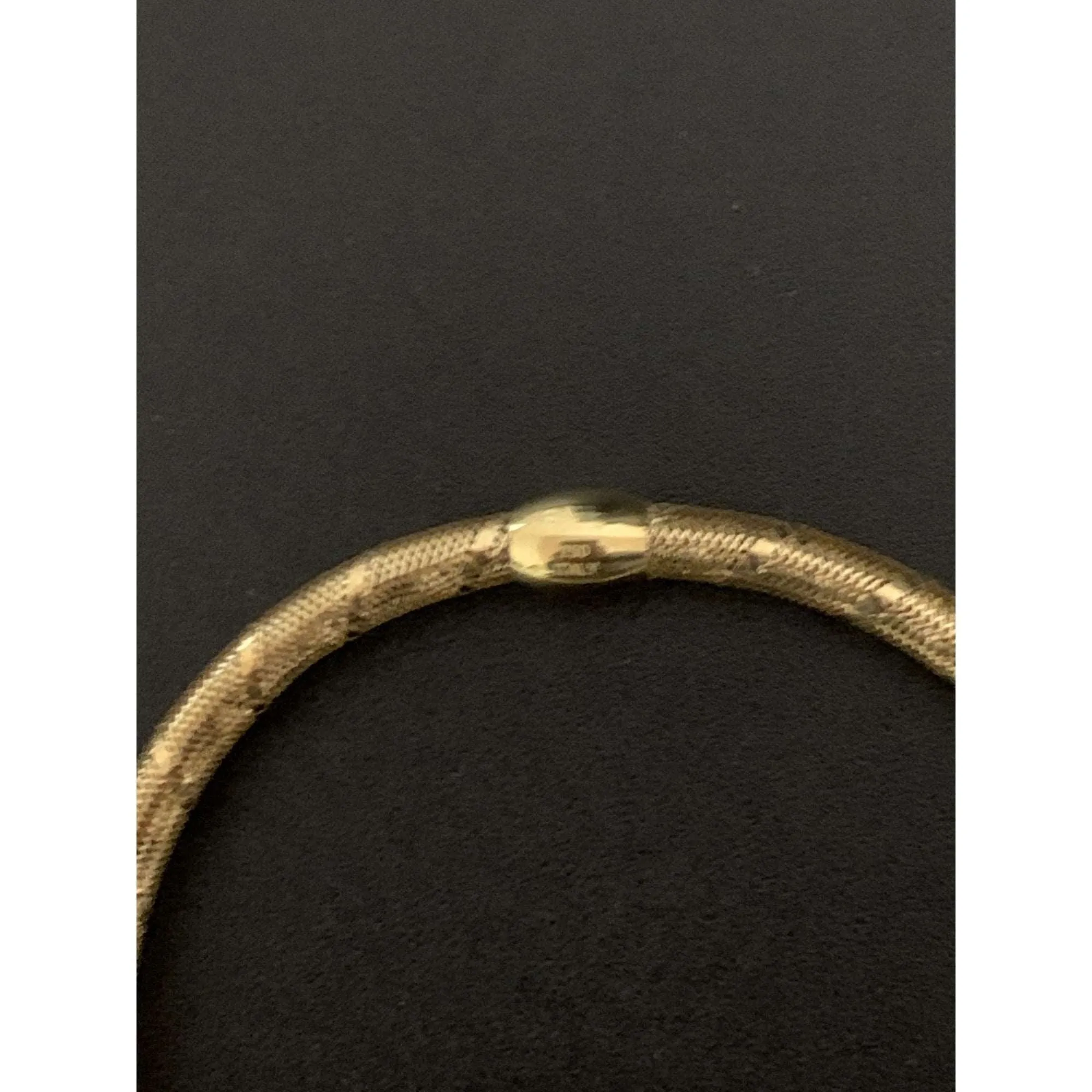 18K Gold Bracelet Bangle Soft Mesh Flexible Stretchable 1.28 grams Size 7.25 inches