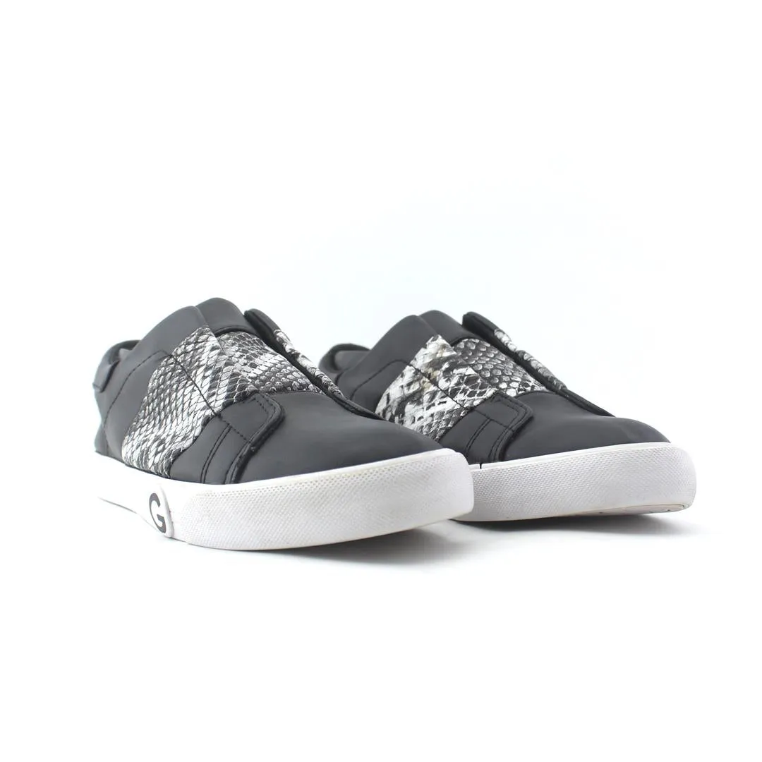 G BY GUESS GGONNER-T