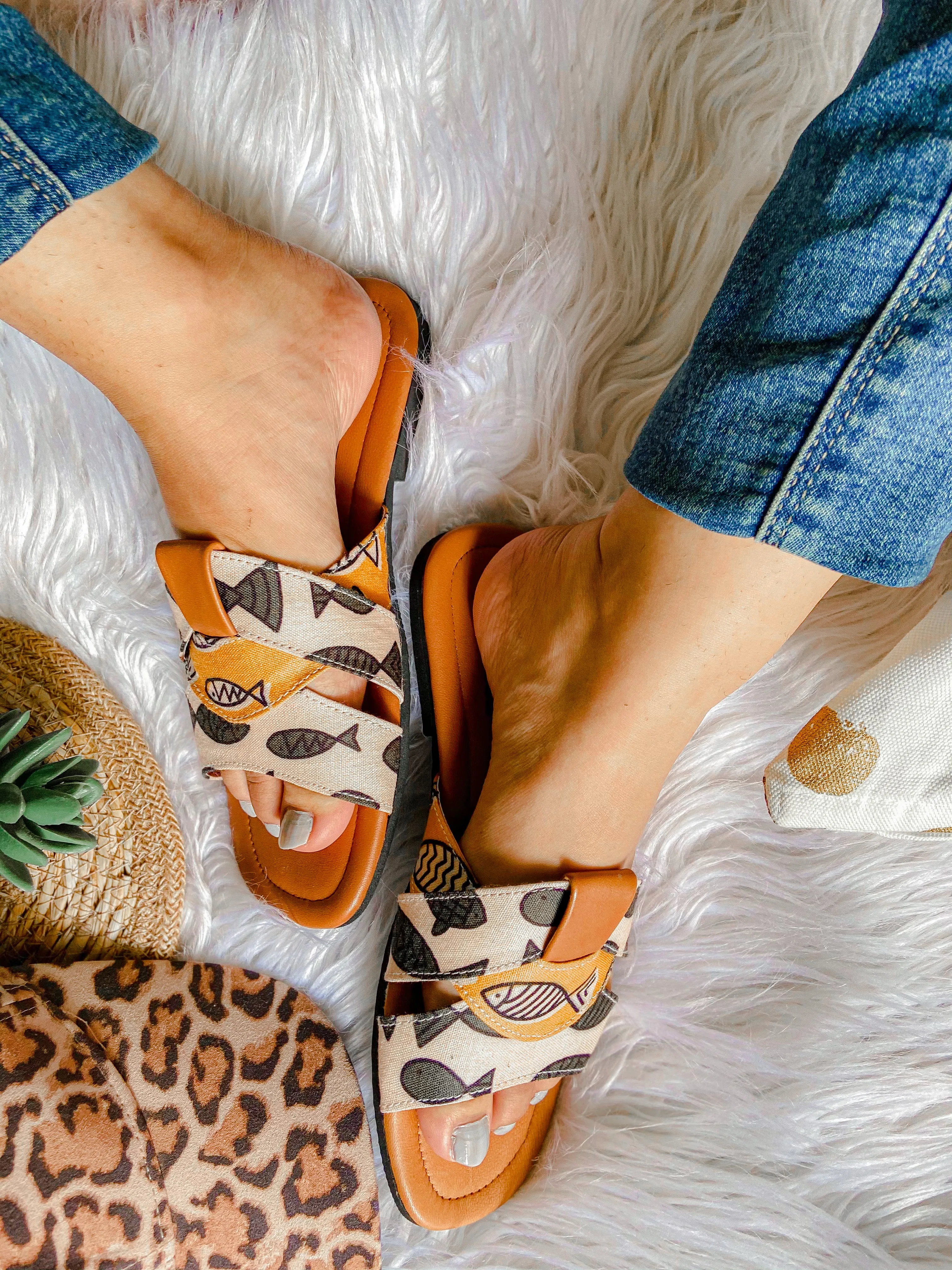 Lakeside Love Flats
