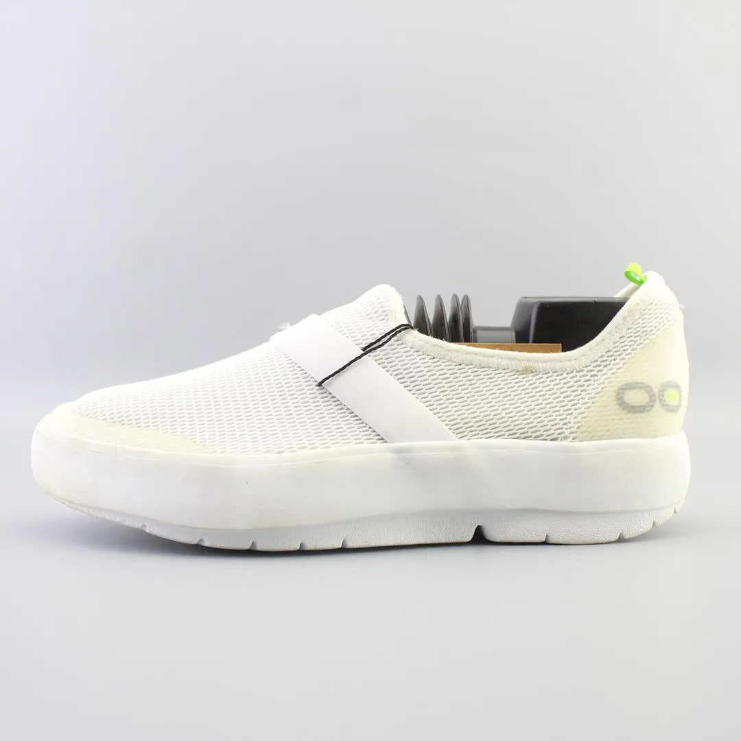 OOFOS OOMG LOW SHOE