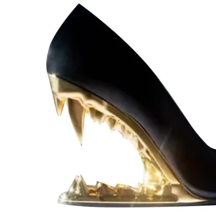 RENUI Sculptured Wedged Heel Pumps